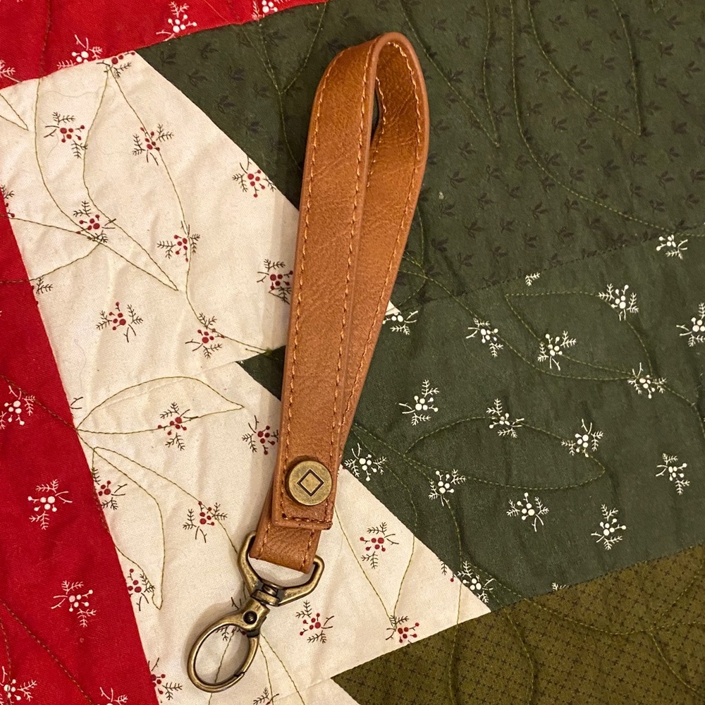 Thirty-One Tan Key Holder